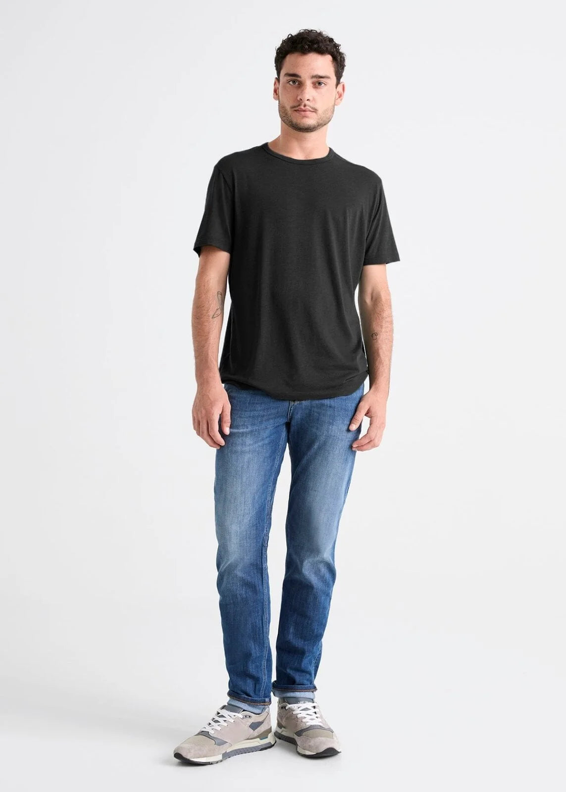 'Du/er PurePima Tee' in 'Black' colour
