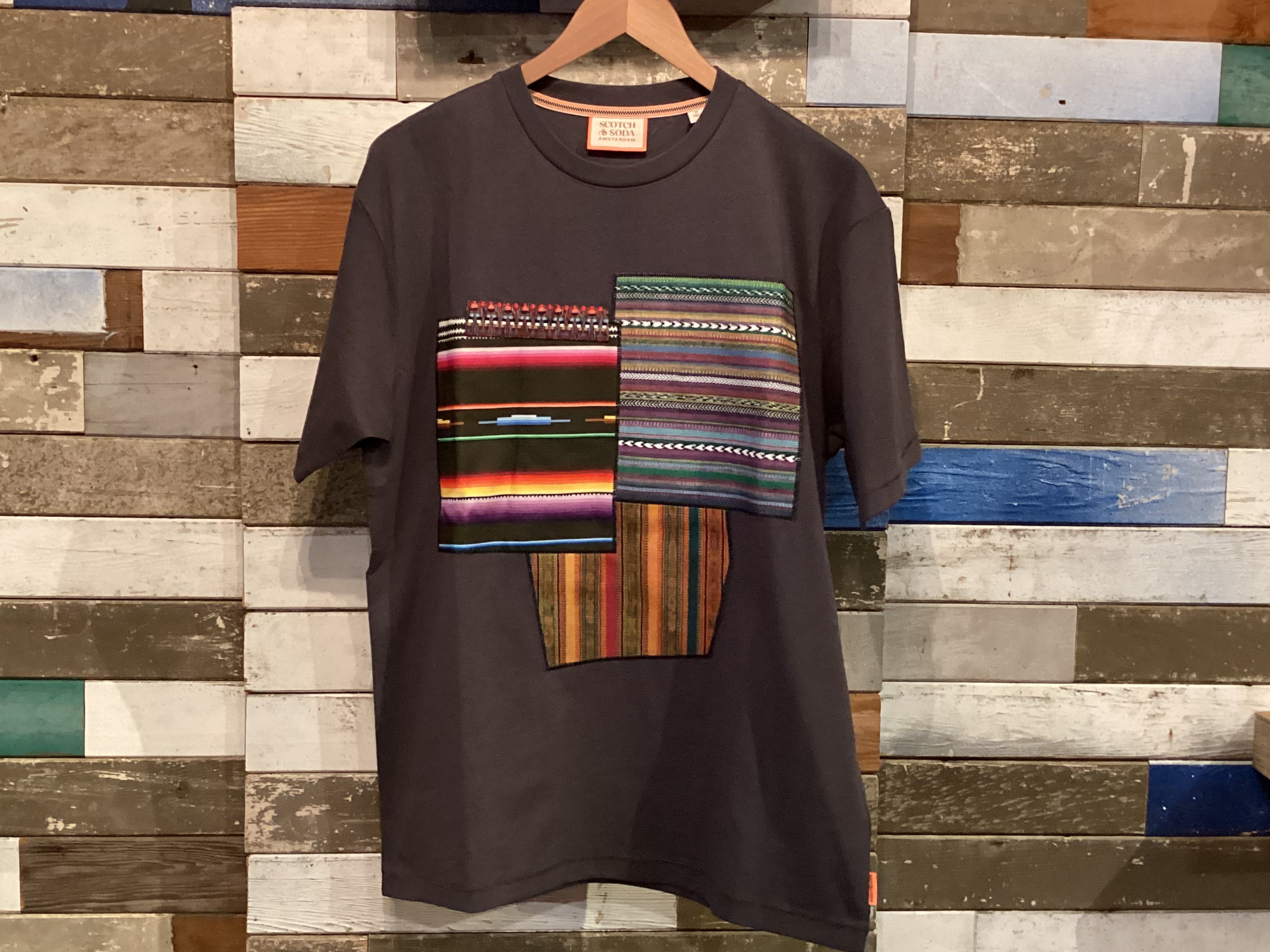 'Scotch & Soda 3 Patch Woven Applique T-Shirt' in 'Moondust' colour