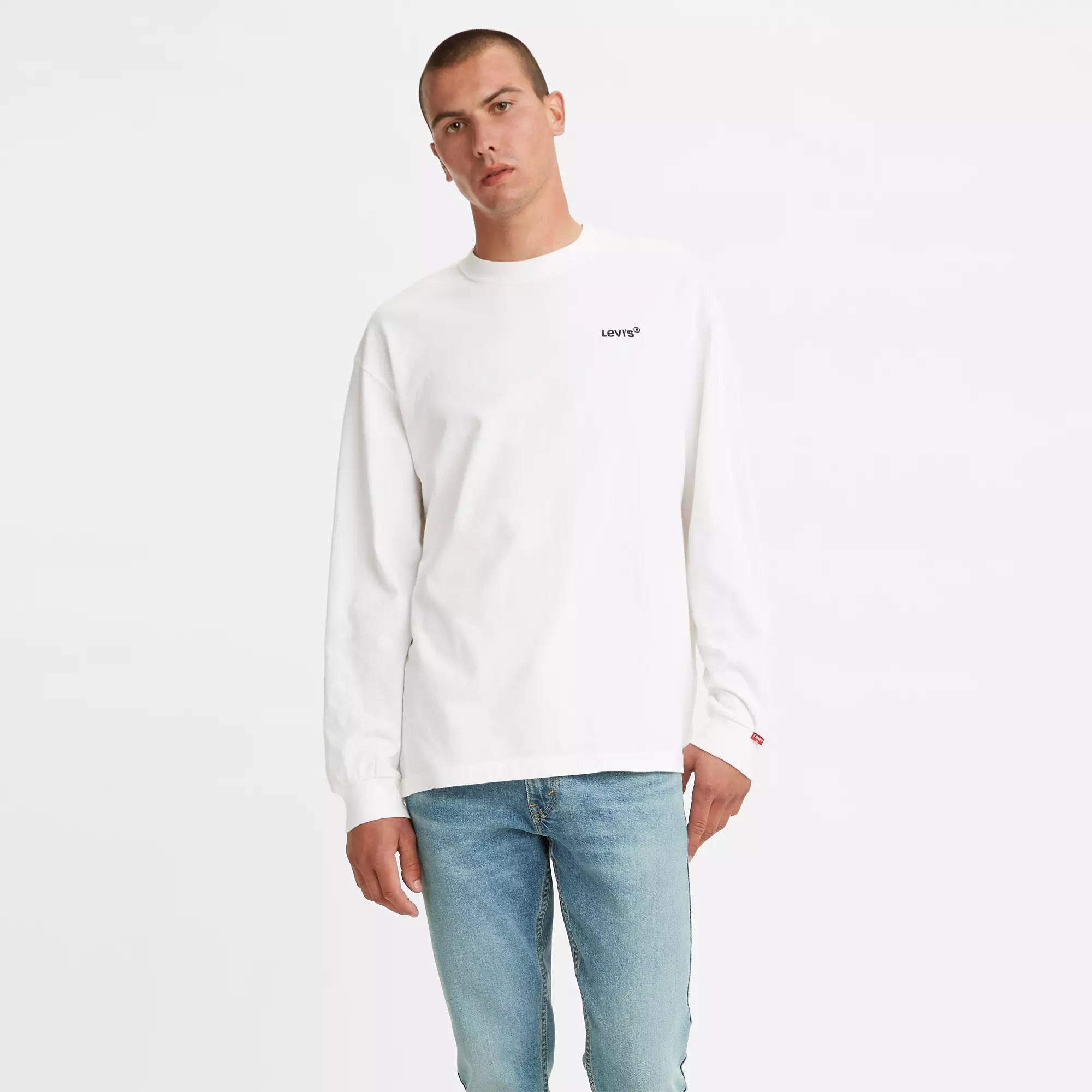 'Levis Red Tab Tee' in 'White' colour