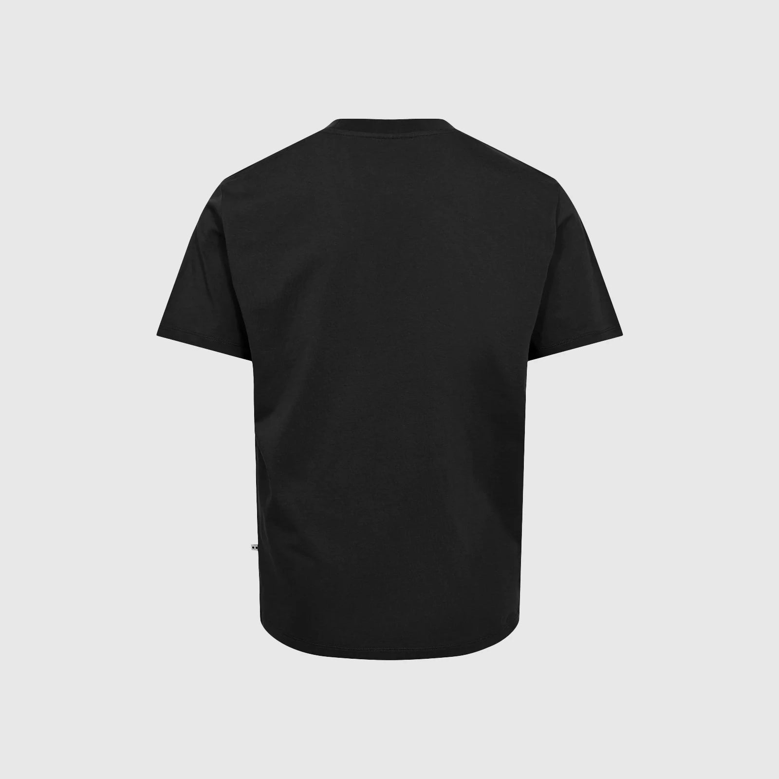 'Minimum Aarhus G029 Tee' in 'Black' colour