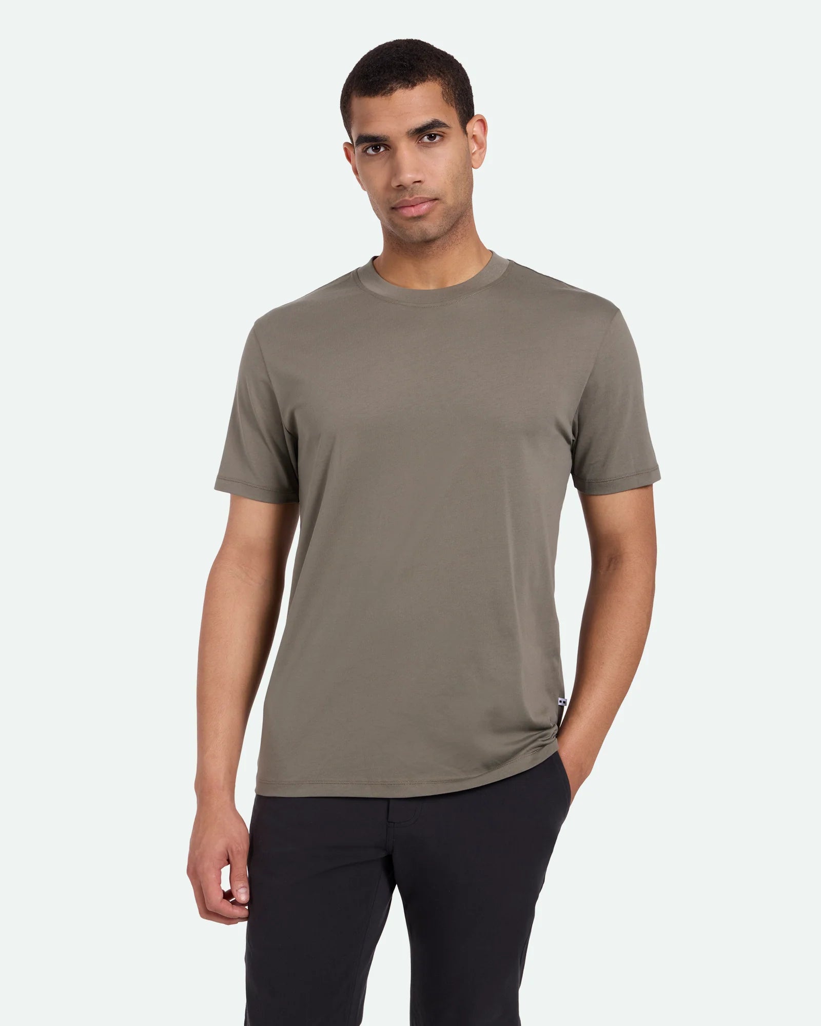 'Minimum Aarhus G029 Tee' in 'Dusty Olive' colour
