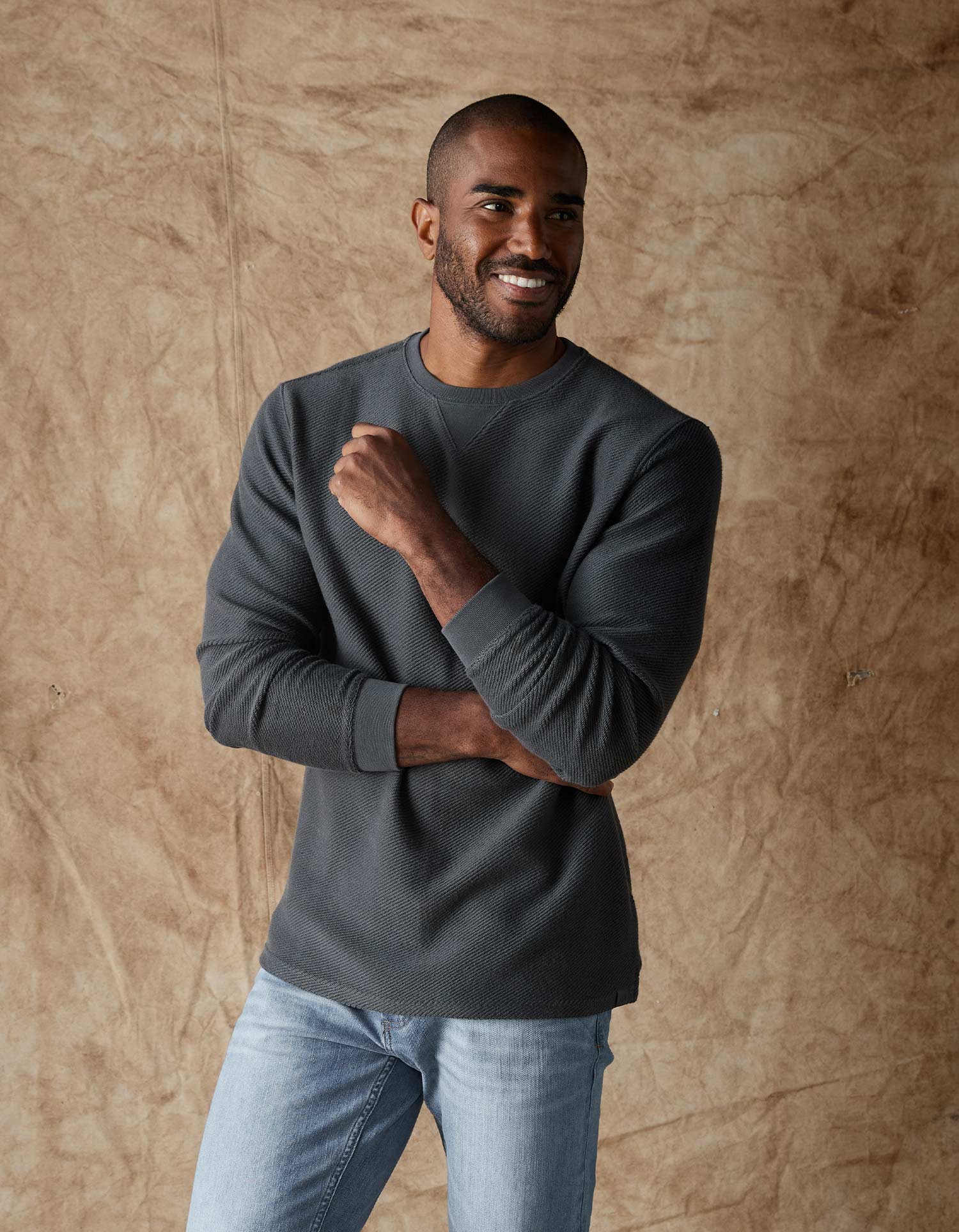 'The Normal Brand Tony Loop Terry Crew' in 'Shadow' colour