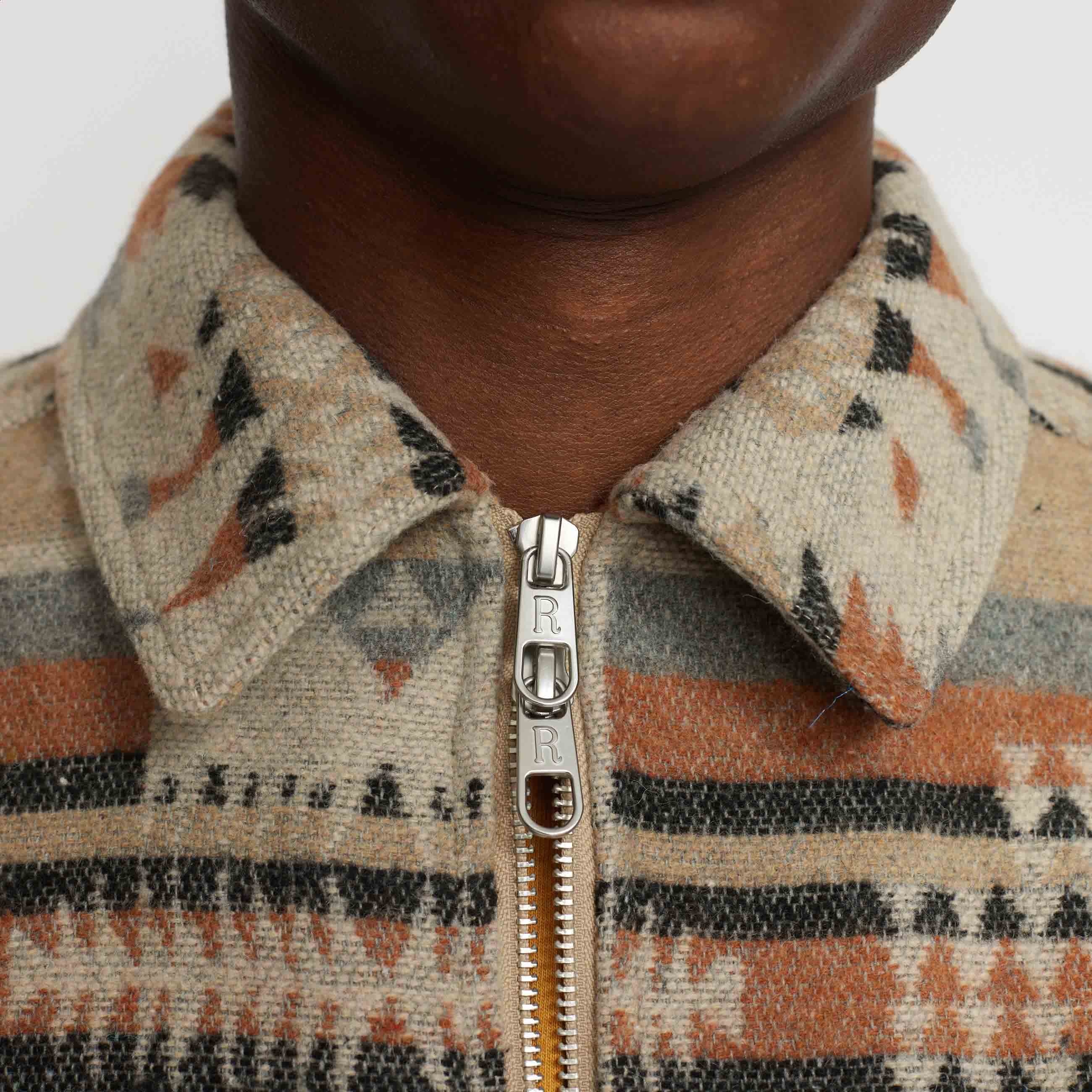 ‘Revolution 3149 Zipped Overshirt' in ‘Khaki’ colour