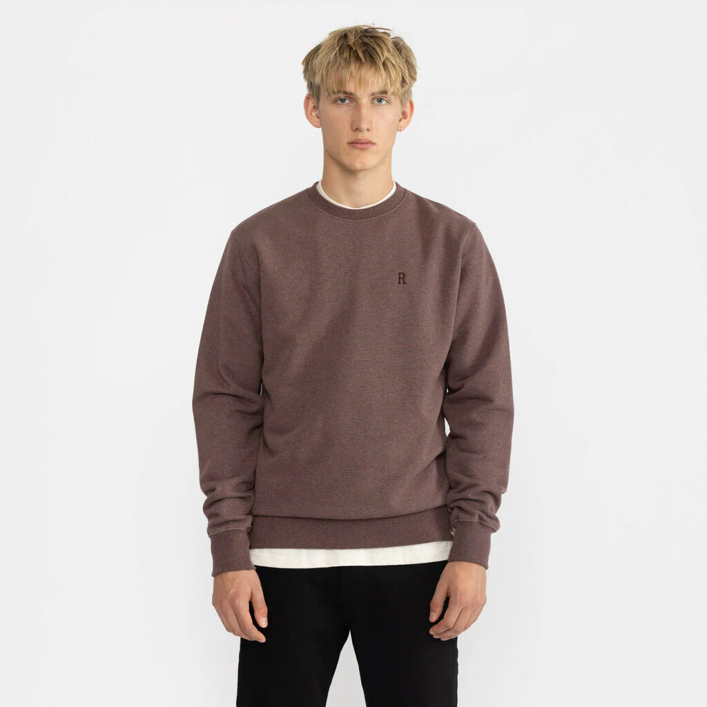 ‘Revolution 2062 Regular Crewneck Sweater' in ‘Dust Purple' colour
