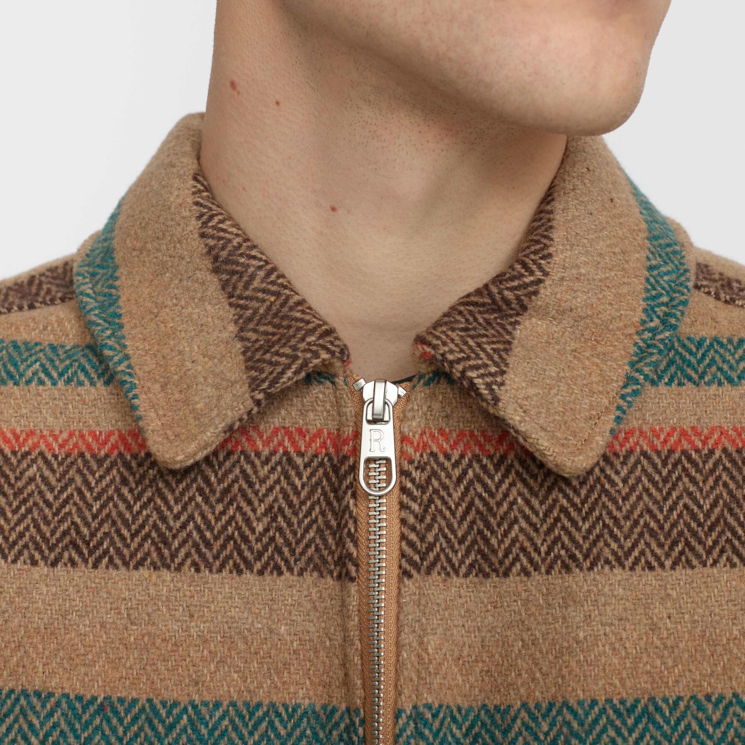 ‘Revolution 3129 Zipped Overshirt' in ‘Green' colour