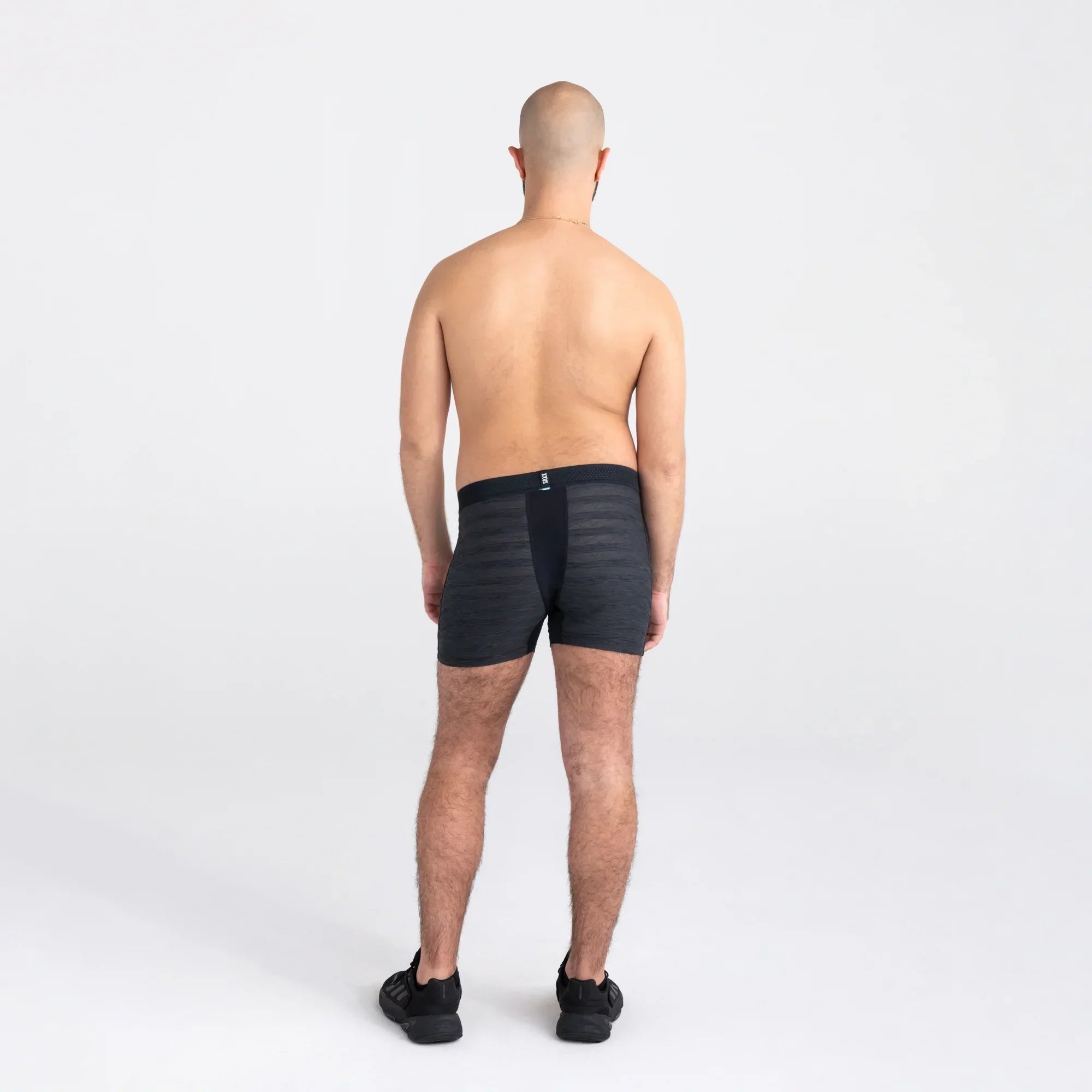 'SAXX Droptemp Cooling Mesh Boxer Brief - Black Heather' in 'Black Heather' colour