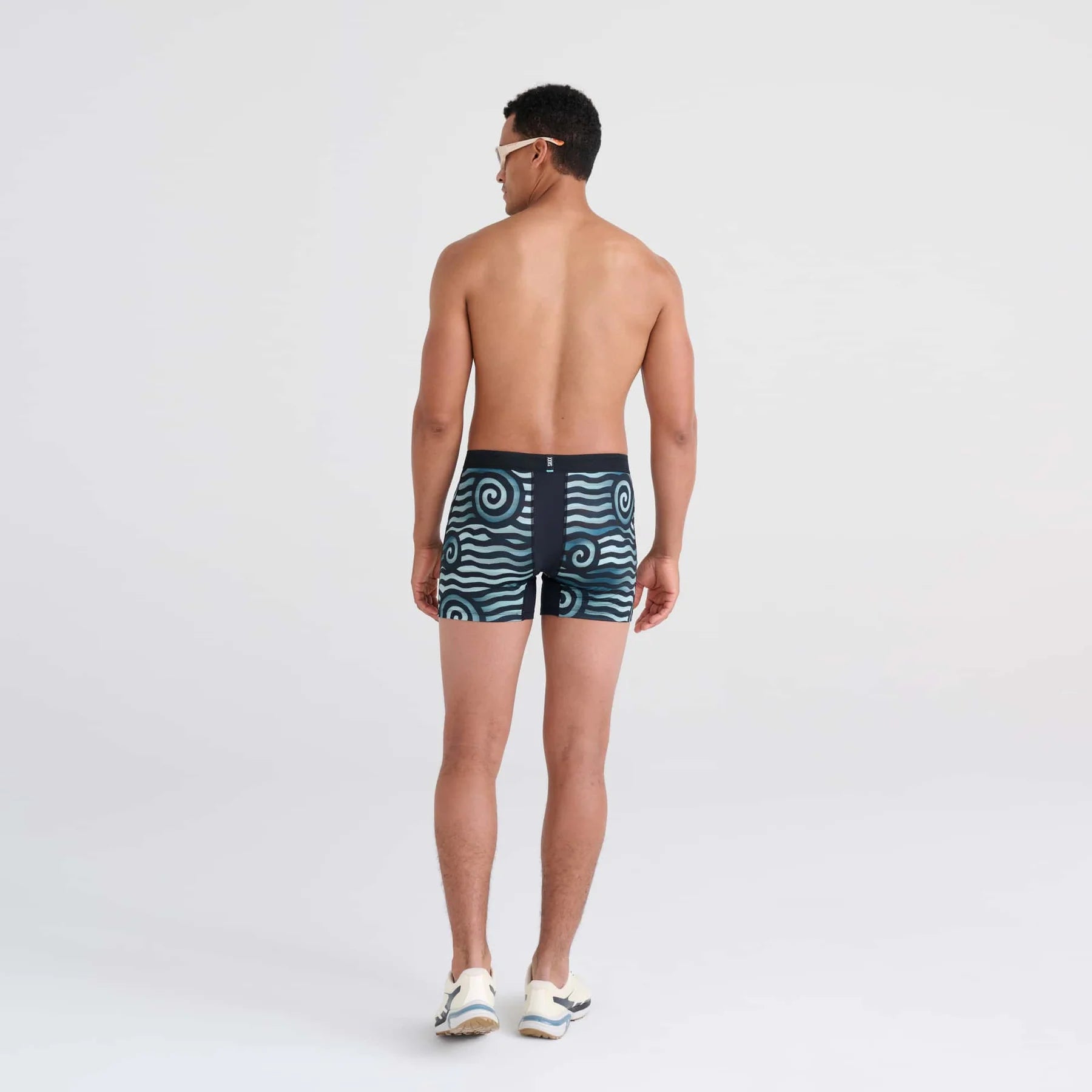'Saxx Droptemp Cooling Mesh Boxer Brief - Riptide Stripe' in 'Navy Blue' colour