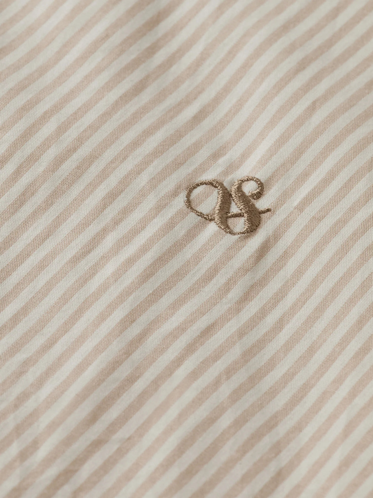 'Scotch & Soda Slim-Fit Organic Cotton Poplin Shirt' in 'Stone Stripe' colour