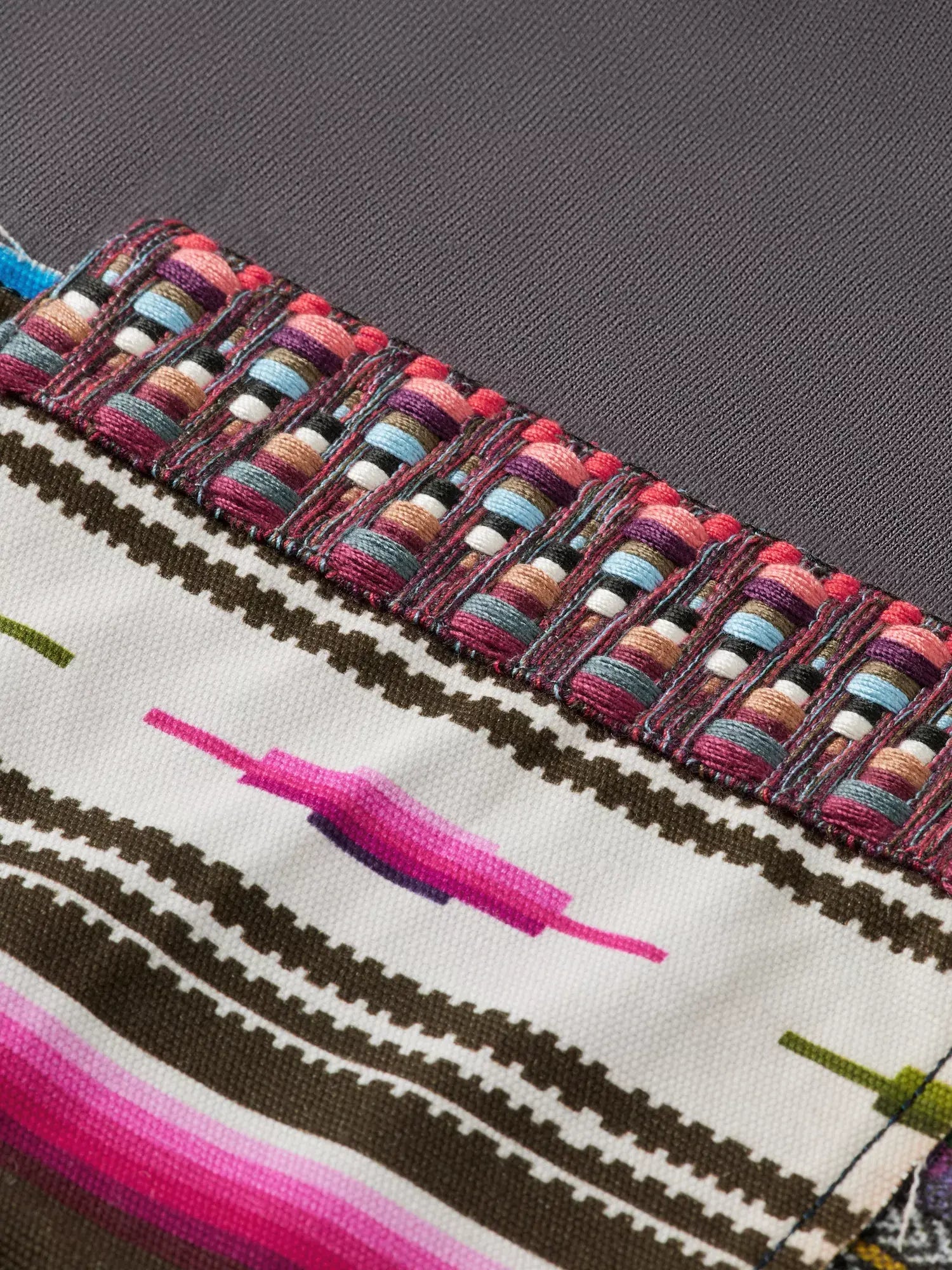 'Scotch & Soda 3 Patch Woven Applique T-Shirt' in 'Moondust' colour