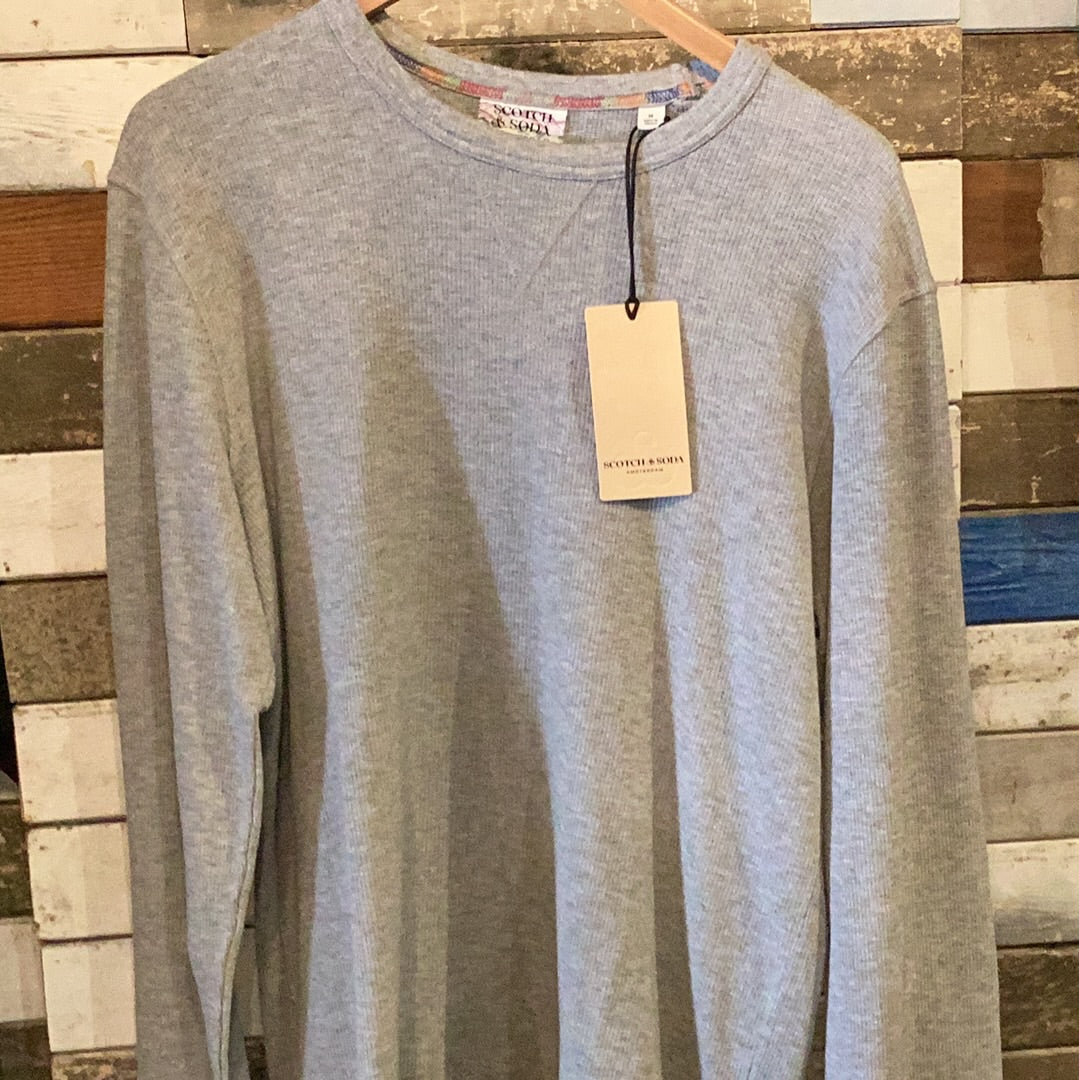 'Scotch & Soda Structured Waffle Long Sleeve T-Shirt' in 'Grey Melange' colour