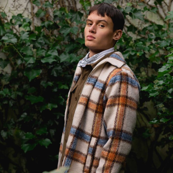 'Revolution 3949 Zipped Overshirt' in 'Cream' colour