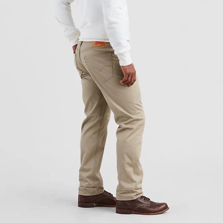 'Levis 541 Athletic Taper Jeans' in 'Timberwolf' colour