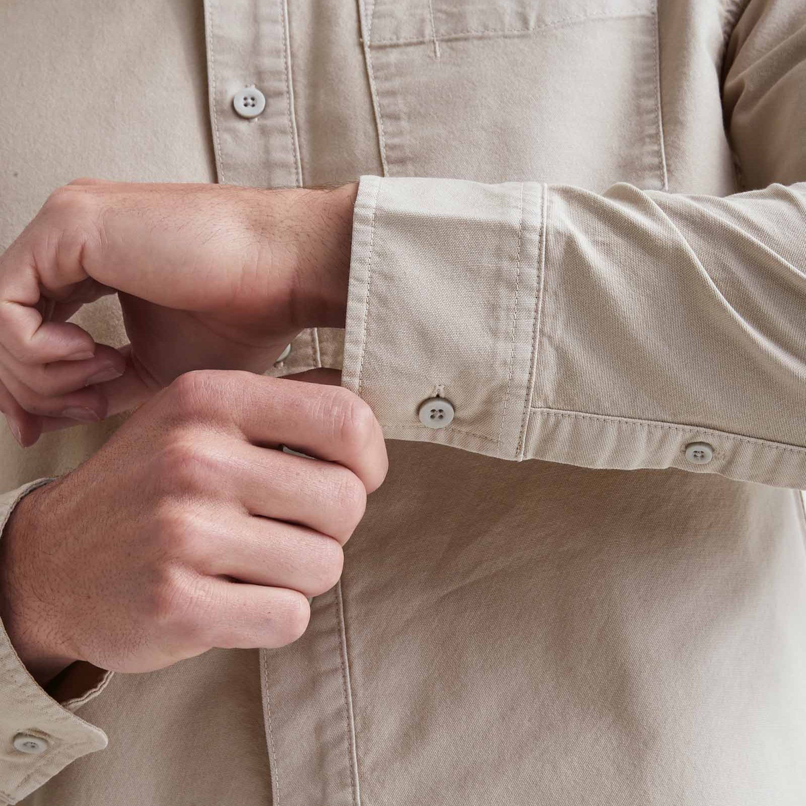 'Du/er Performance Oxford Shirt' in 'Sand' colour