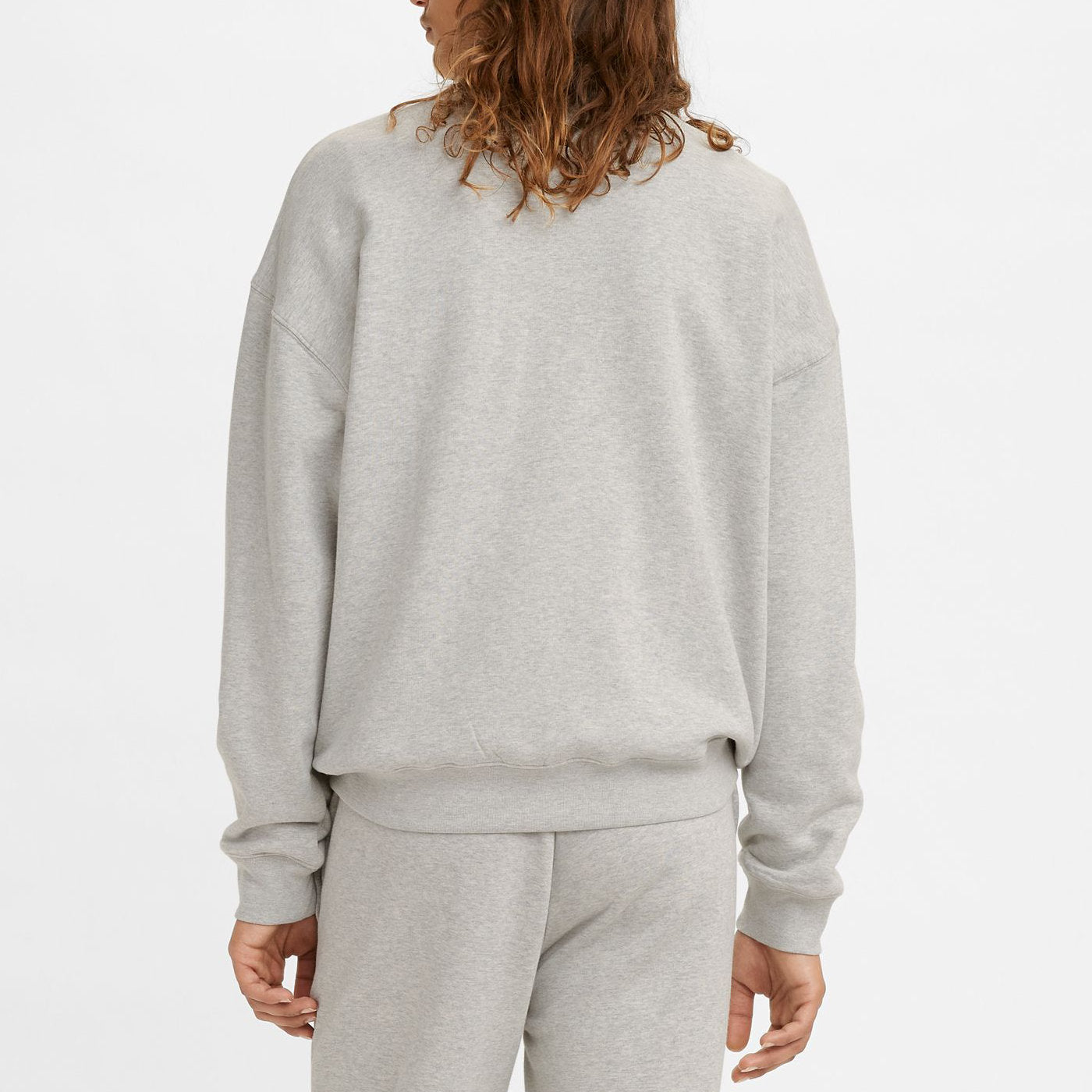 'Levis Red Tab Crewneck Sweatshirt' in 'Light Mist Heather Grey' colour