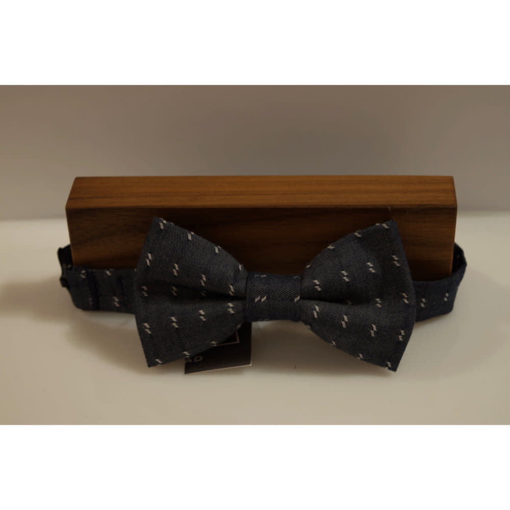 'Beaux Hand Crafted Pre-Tie Bowtie' in 'Union Street' colour