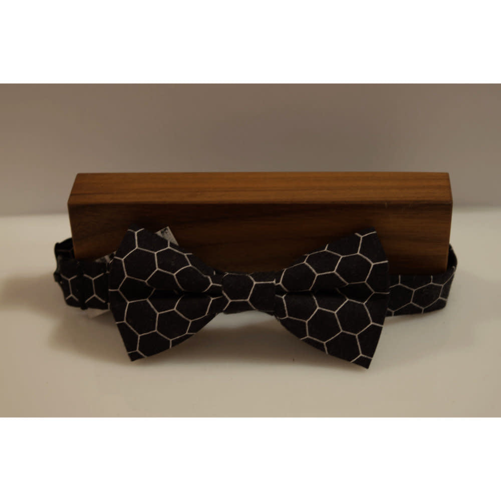'Beaux Hand Crafted Pre-Tie Bowtie' in 'Black & White Honecomb' colour