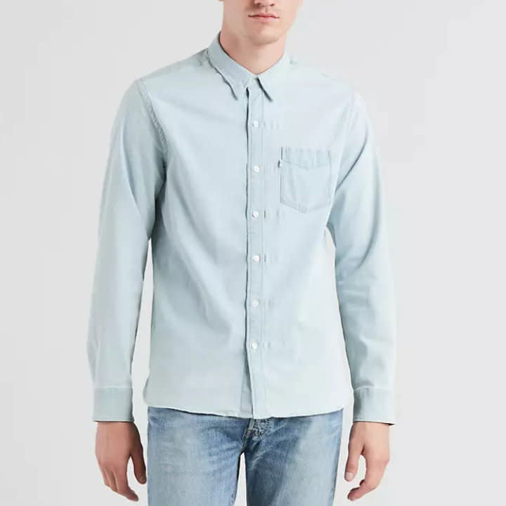 'Levis Sunset One Pocket Shirt' in 'Super White Light' colour