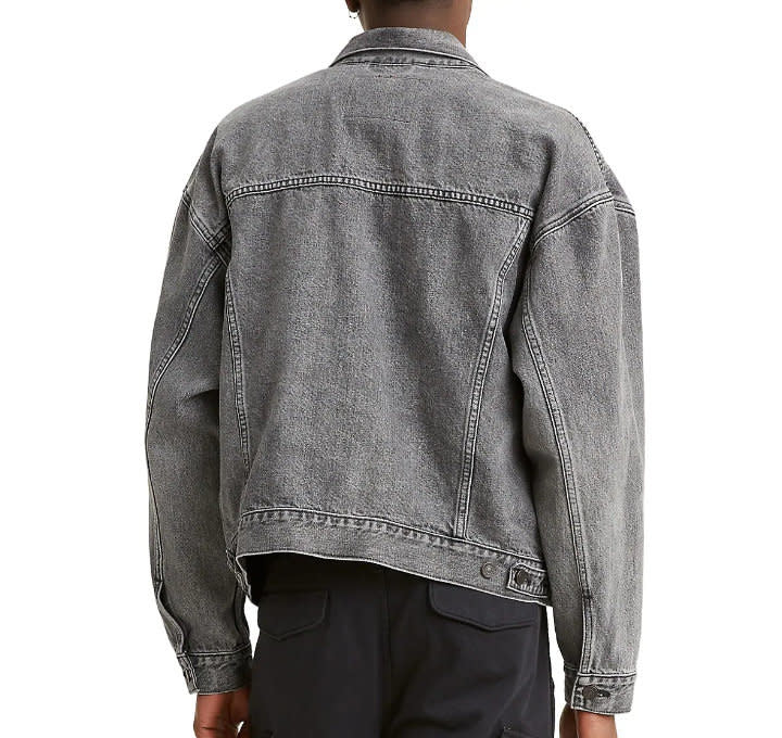 'Levis Vintage Fit Trucker Jacket - Grey' in 'Grey Wash' colour