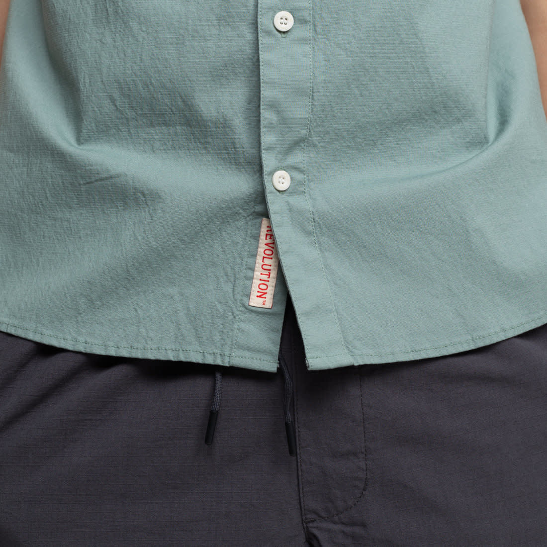 'Revolution 3863 Short Sleeve Loose Shirt' in 'Green' colour