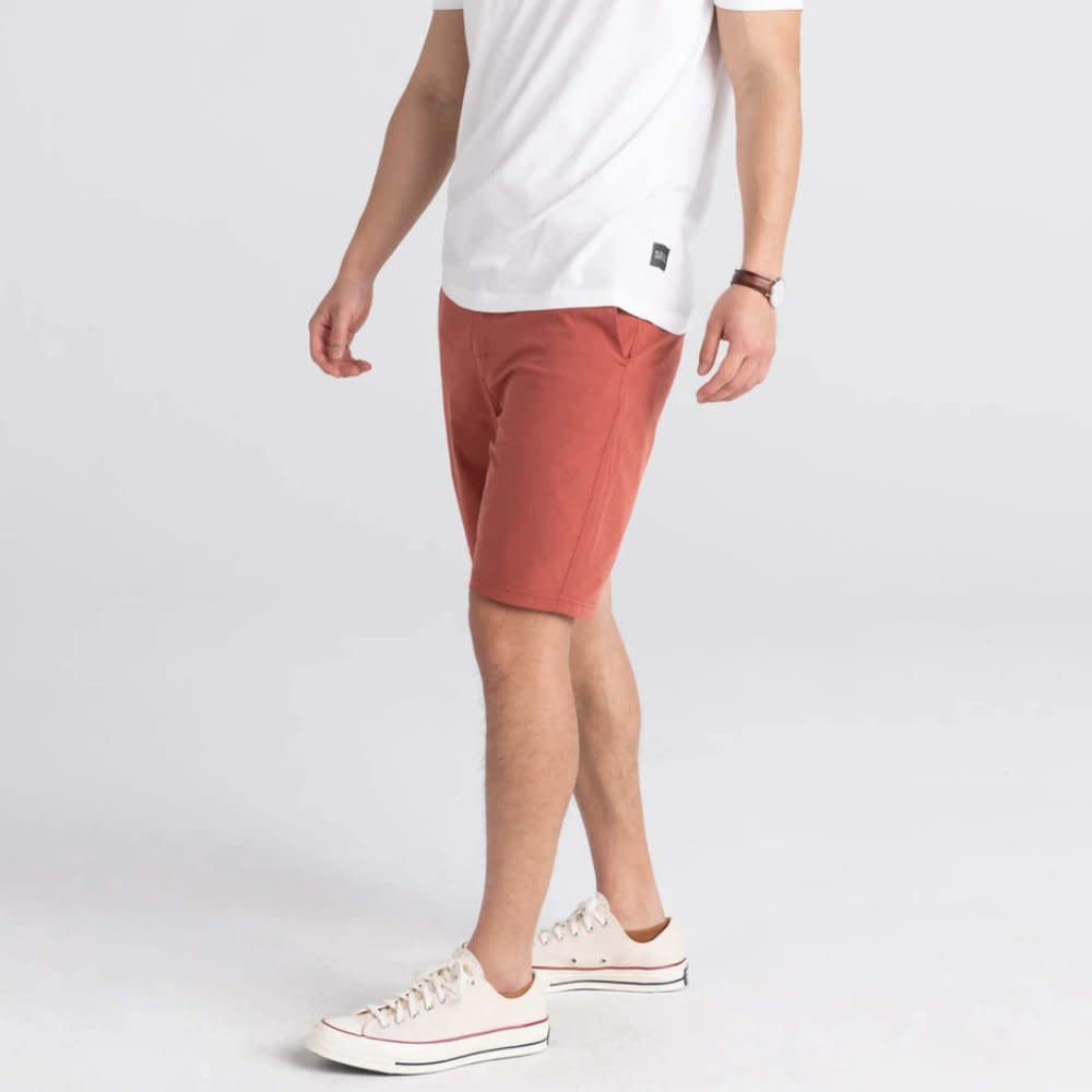 'SAXX Go To Town 2N1 9" Shorts' in 'Desert Red' colour