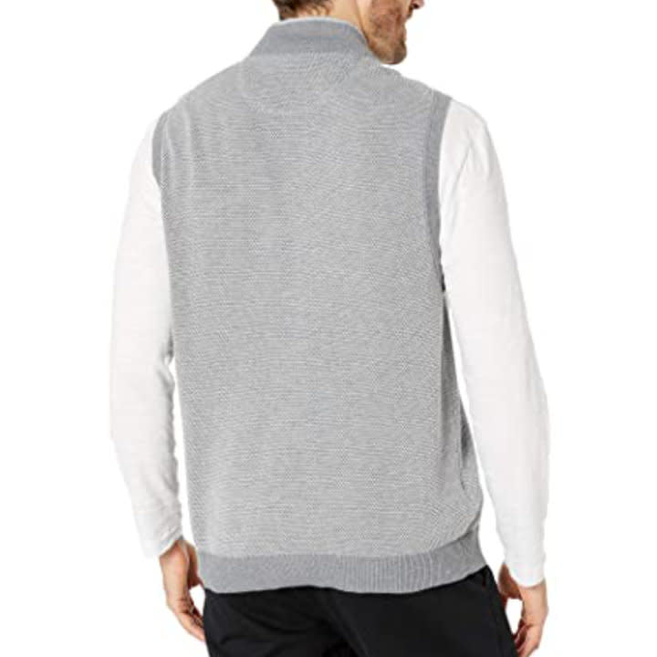 'Tommy Bahama Island Zone Coolside Vest' in 'Lt Grey Heather' colour