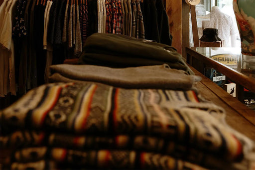 Sweatshirts & Knitwear