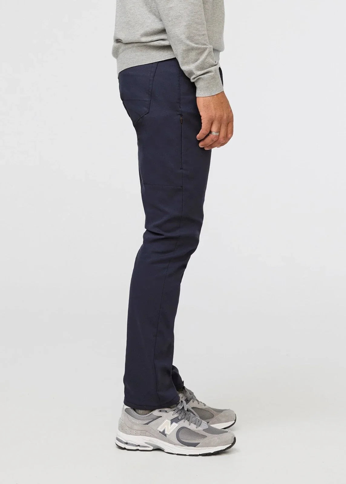'Du/er NuStretch 5 Pocket Pant Relaxed Taper' in 'Navy' colour
