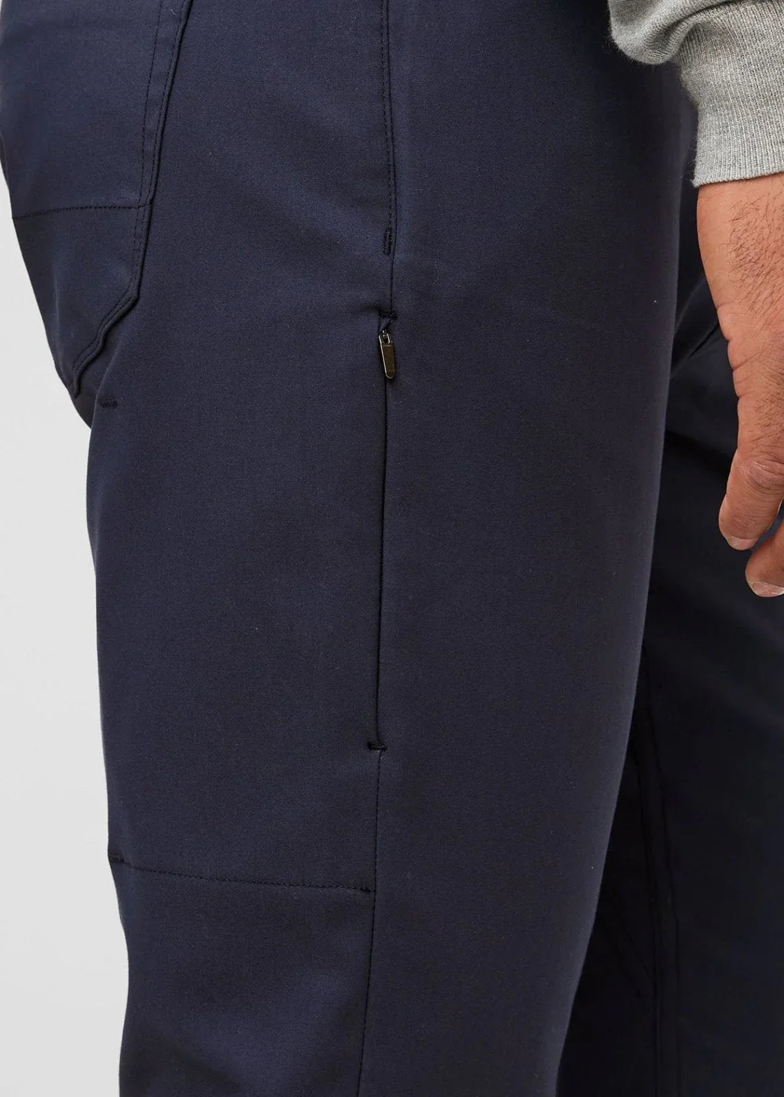 'Du/er NuStretch 5 Pocket Pant Relaxed Taper' in 'Navy' colour