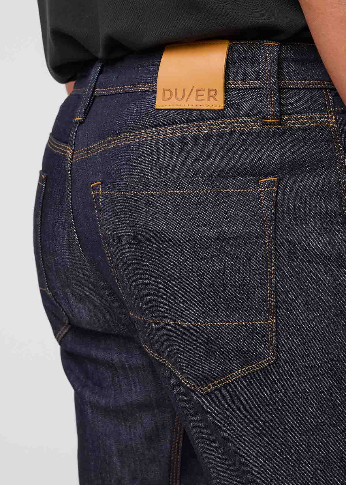 'Du/er Performance Denim Jean Relaxed Taper - Heritage Rinse' in 'Heritage Rinse' colour