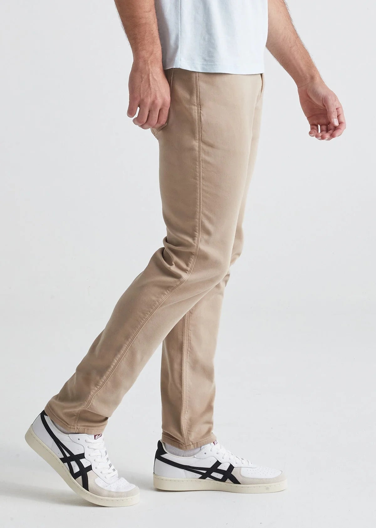 'Du/er No Sweat Pant Slim - Desert Khaki' in 'Desert Khaki' colour