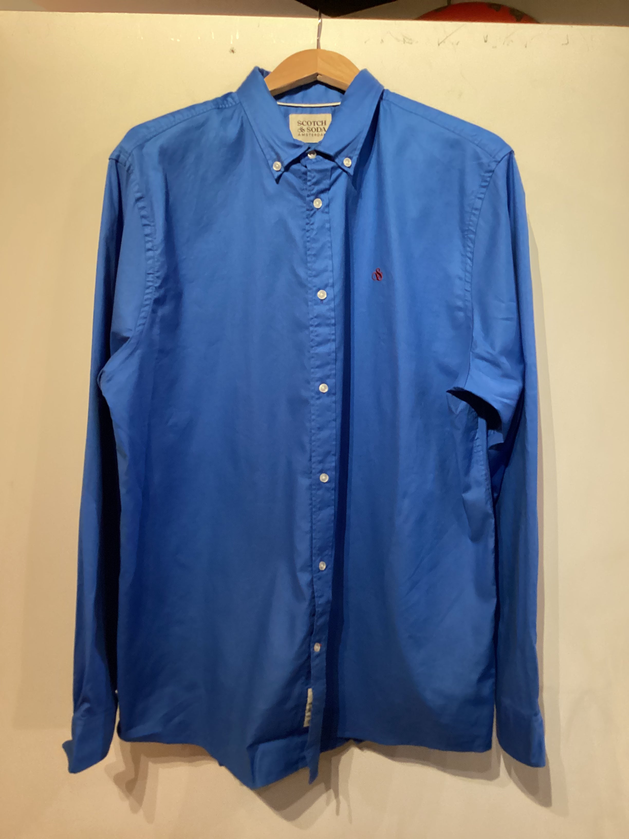 'Scotch & Soda Solid Oxford Button-Down Shirt' in 'Blue' colour