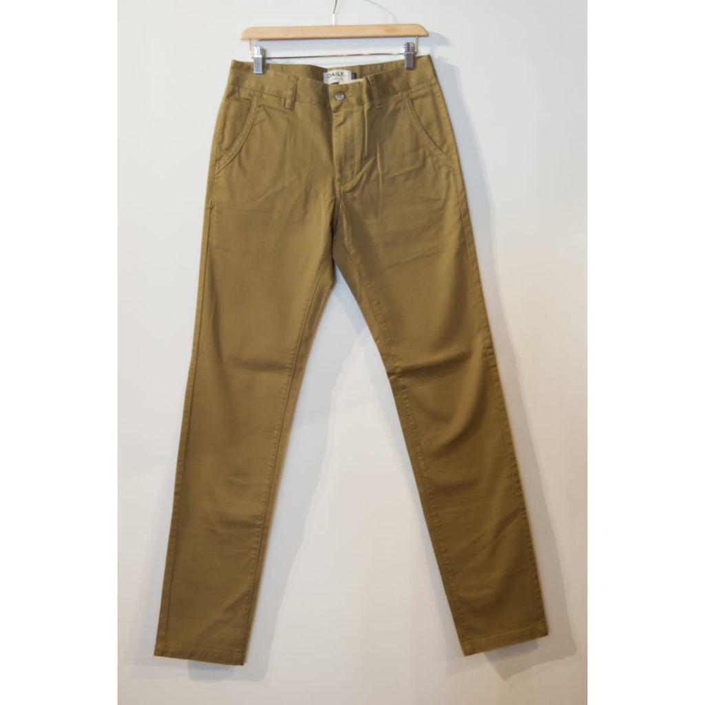 Daily Co. Chino Pant Khaki