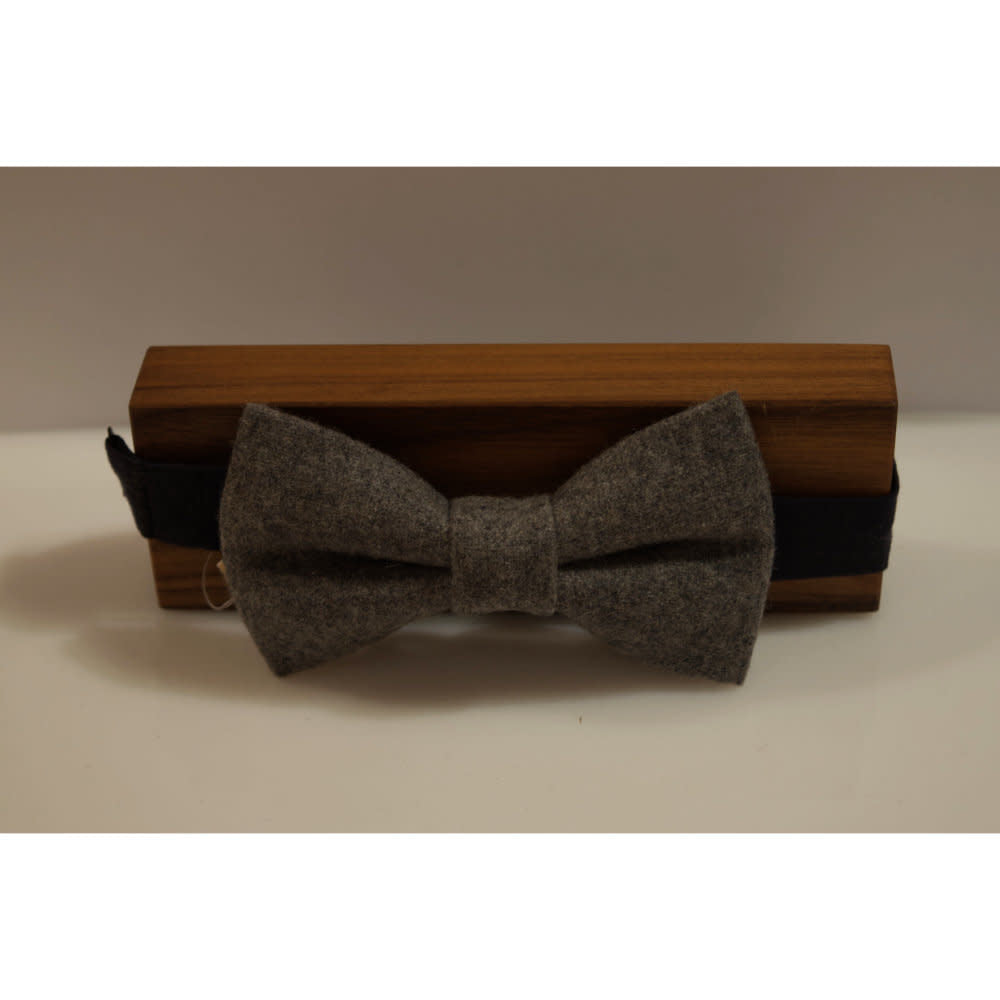 Beaux Hand Crafted Pre-Tie Bowtie Melton Wool