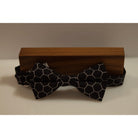 Beaux Hand Crafted Pre-Tie Bowtie Black & White Honecomb