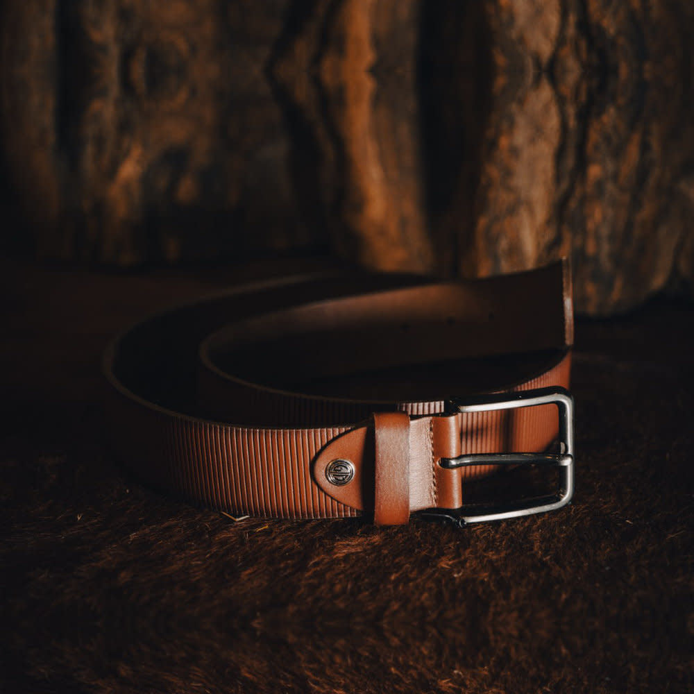 Lindenmann Rippled Cognac Leather Dress Belt Cognac